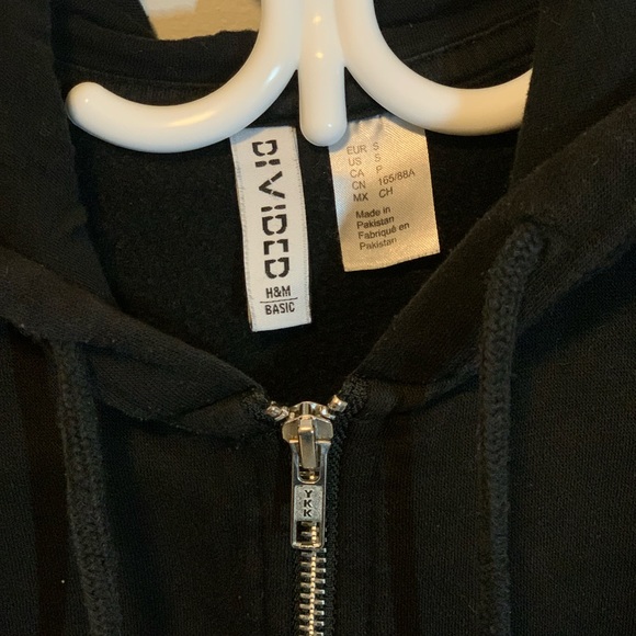 Black H&M zip up sweater. - Picture 2 of 2